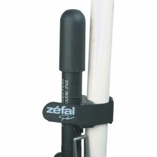 Universal hand pump attachment to frame Zefal